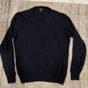 Men’s fitted J. Crew sweater. Size medium. Black.